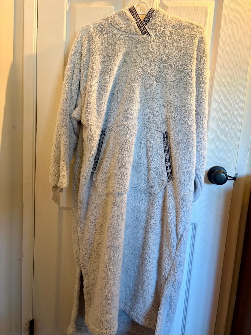 Cozy Plush Hooded Lounge Robe - Light Gray | Wearable Blanket